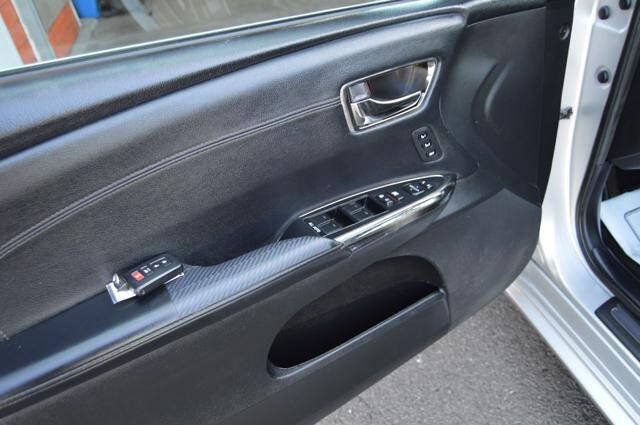 Used 2014 Toyota Avalon Limited FWD image 50