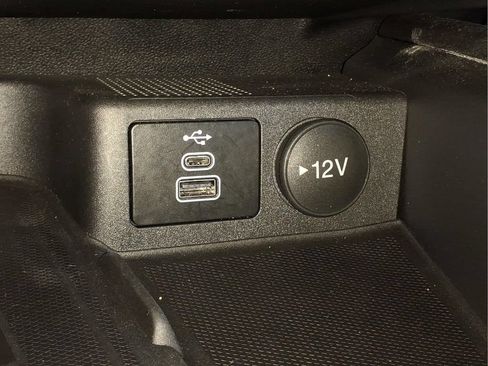 Certified 2024 Ford Escape Platinum AWD/4WD image 17