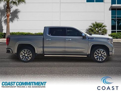 Certified 2025 GMC Sierra 1500 Denali w/ Denali Reserve Package AWD/4WD image 5