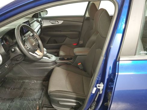 Used 2022 Kia Forte LXS image 8