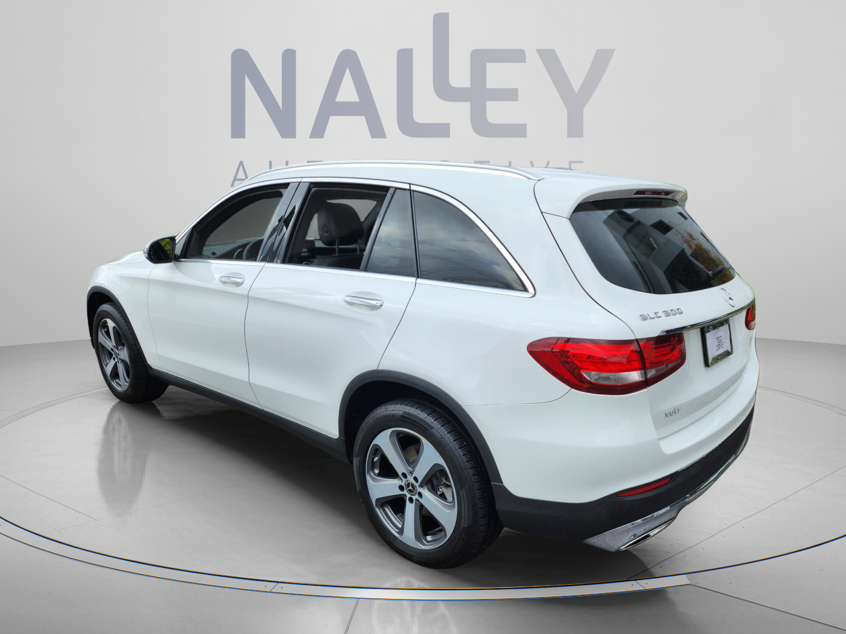 Used 2019 Mercedes-Benz GLC 300 image 3