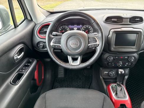 Used 2020 Jeep Renegade Trailhawk w/ Cold Weather Group image 27