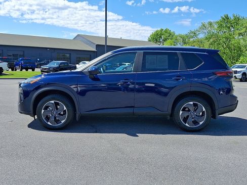 Certified 2024 Nissan Rogue SV w/ SV Premium Package AWD/4WD image 5