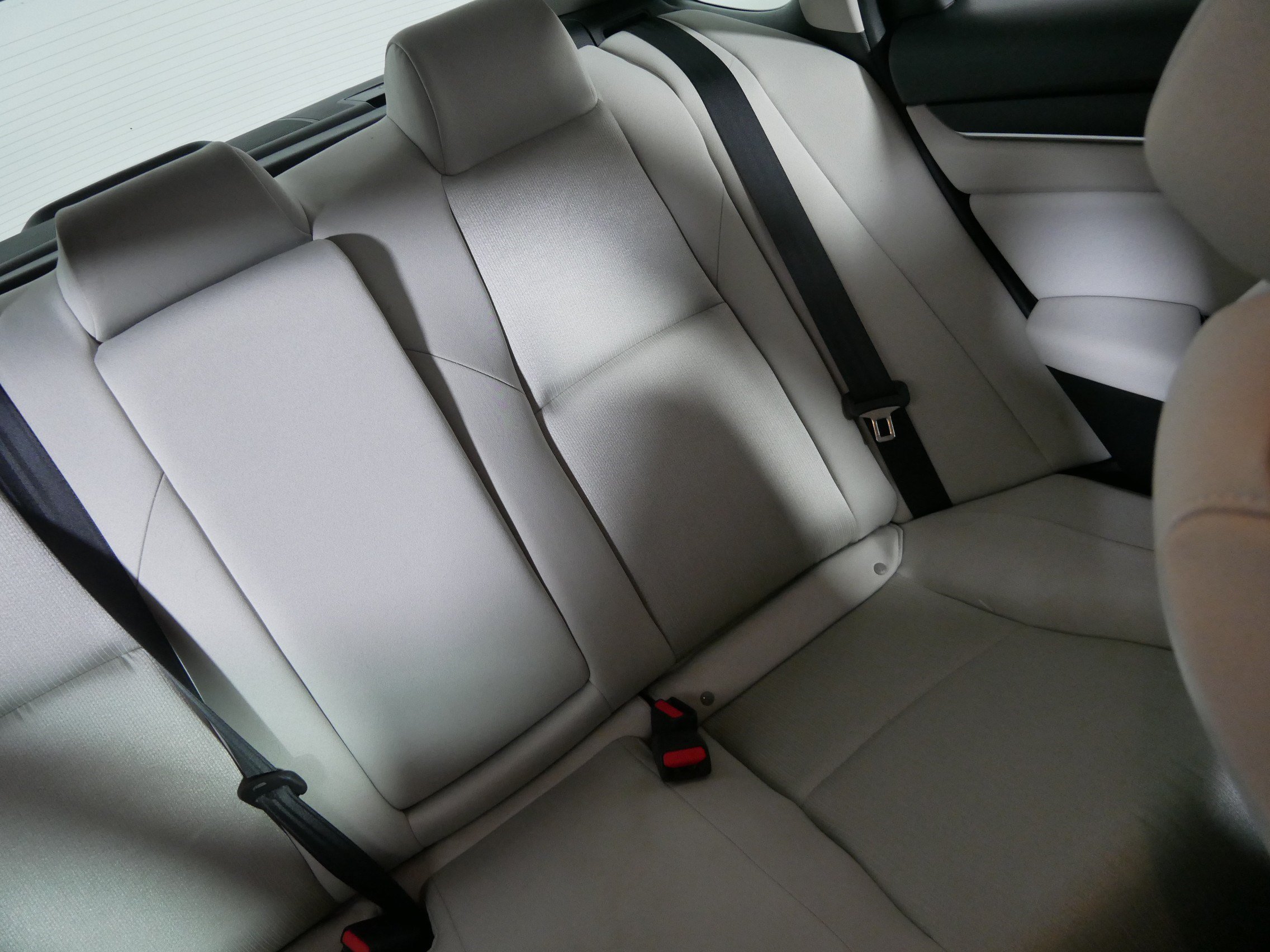 Used 2018 Honda Accord LX image 14