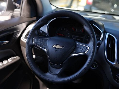 Used 2021 Chevrolet Equinox LS FWD image 44