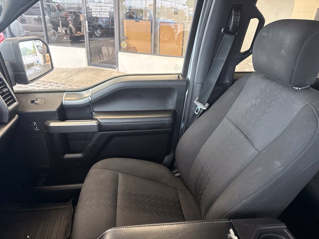Used 2018 Ford F150 XLT w/ Equipment Group 302A Luxury AWD/4WD image 23