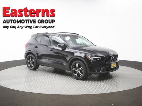 Used 2024 Volvo XC40 B5 Core AWD/4WD image 49