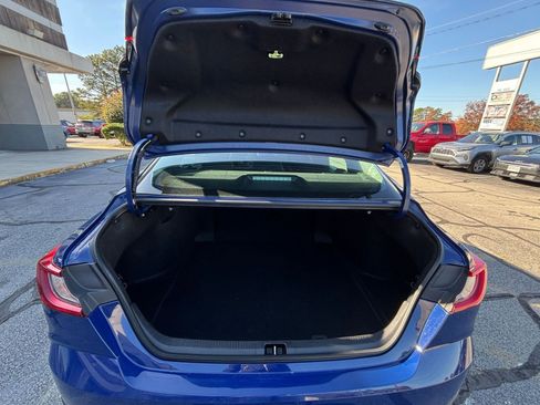 Used 2025 Toyota Camry LE image 35