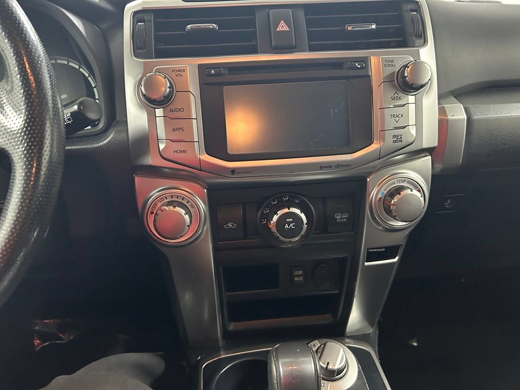 Used 2016 Toyota 4Runner SR5 AWD/4WD image 19