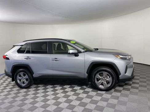 Used 2024 Toyota RAV4 LE AWD/4WD image 11