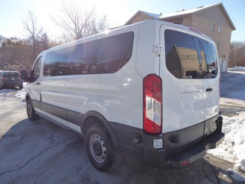 Used 2017 Chevrolet Express 2500 LT w/ LT Preferred Equipment Group image 5