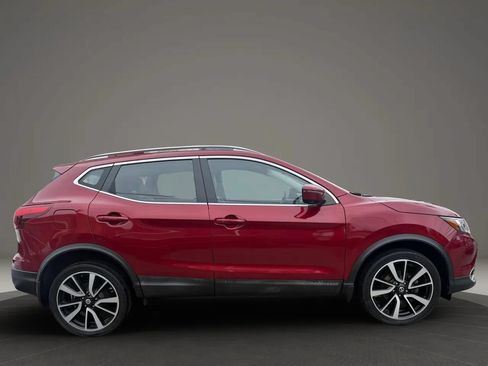 Used 2019 Nissan Rogue Sport SL AWD/4WD image 4