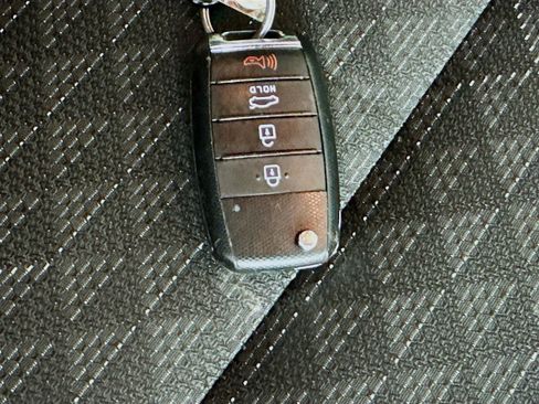 Used 2023 Kia Rio S image 34