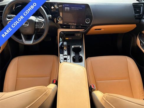 Used 2025 Lexus NX 250 FWD w/ Premium Package image 10