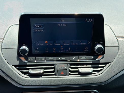 Used 2020 Nissan Altima 2.5 SR w/ Premium Package FWD image 29