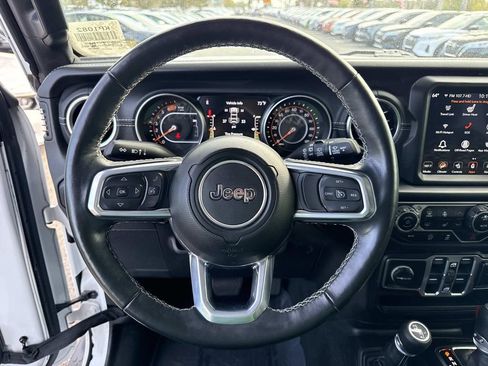 Used 2021 Jeep Wrangler Unlimited Sahara image 27