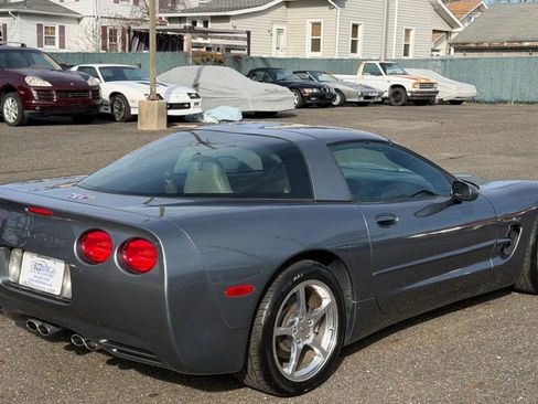 Used 2003 Chevrolet Corvette Coupe w/ Preferred Equipment Group image 11