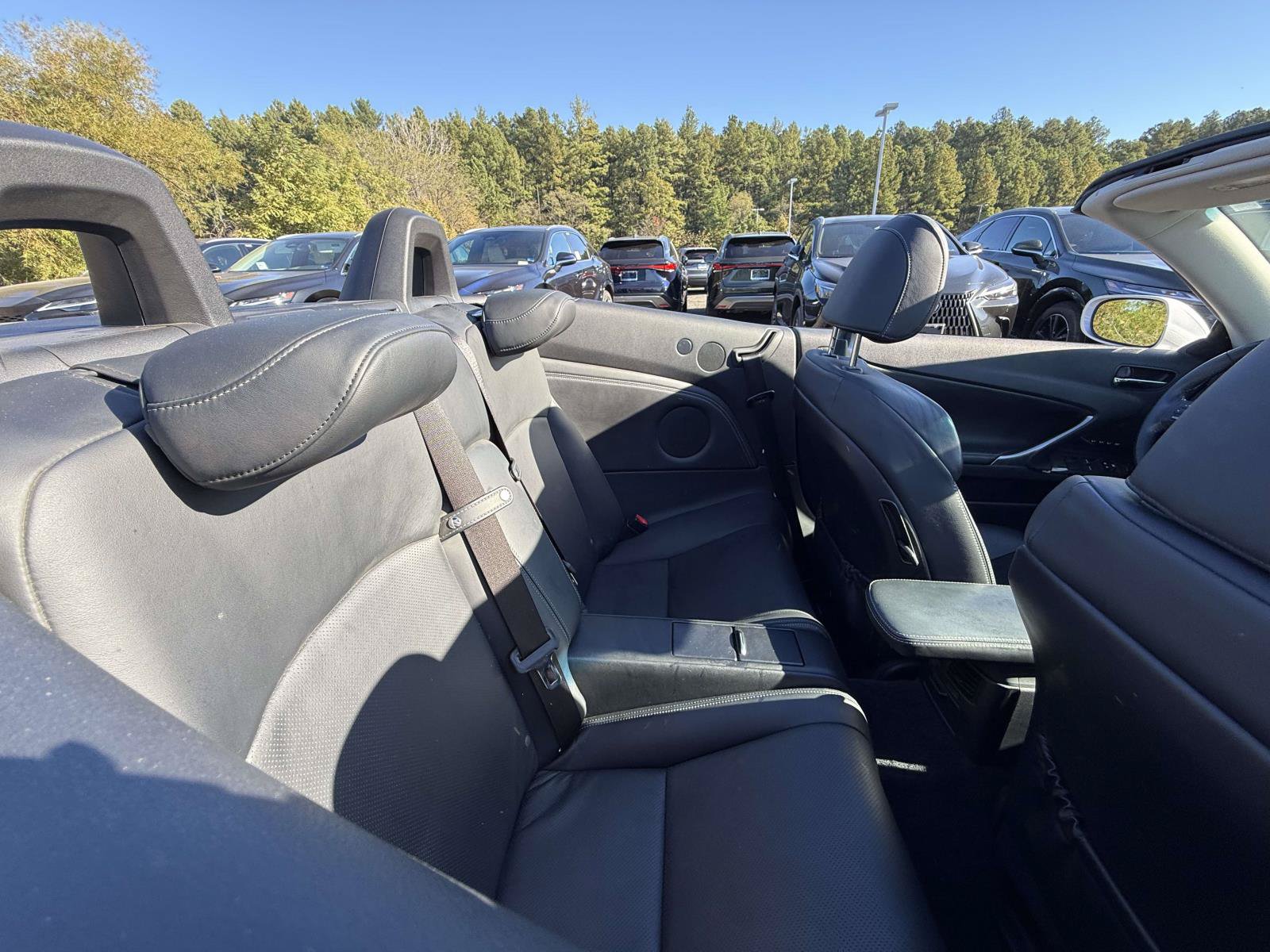 Used 2010 Lexus IS 350C RWD image 17