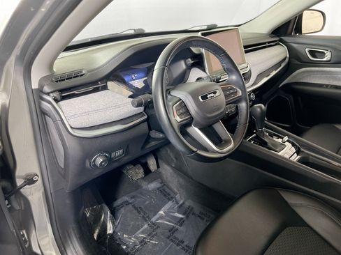 Used 2022 Jeep Compass Latitude w/ Convenience Group AWD/4WD image 9