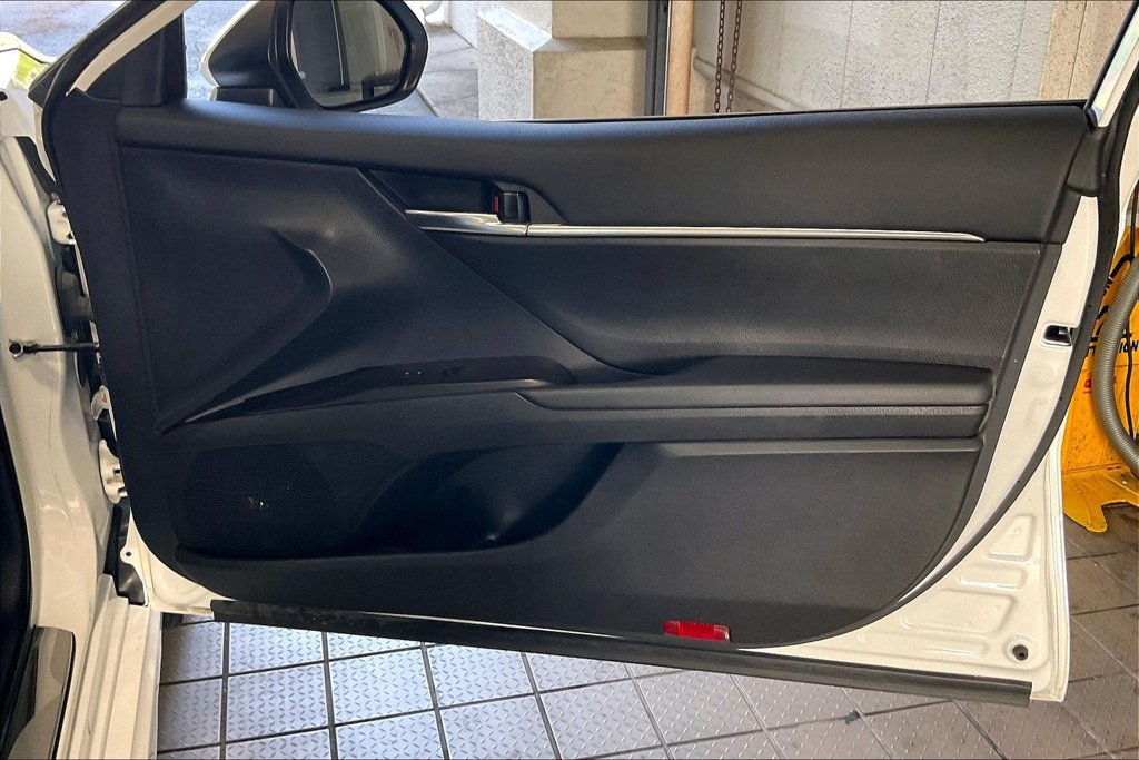 Used 2024 Toyota Camry SE FWD image 21