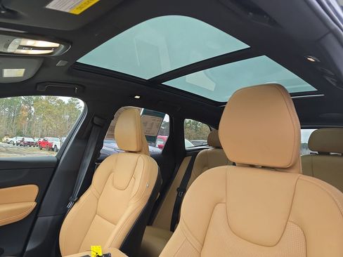 Used 2025 Volvo XC60 B5 Ultra w/ Protection Package Premier image 35