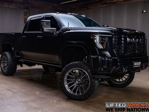 Used 2024 GMC Sierra 2500 Denali Ultimate image 1