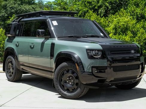 New 2026 Land Rover Defender 110 Trophy Edition AWD/4WD image 6
