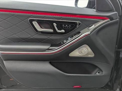 Used 2023 Mercedes-Benz S 500 4MATIC image 19