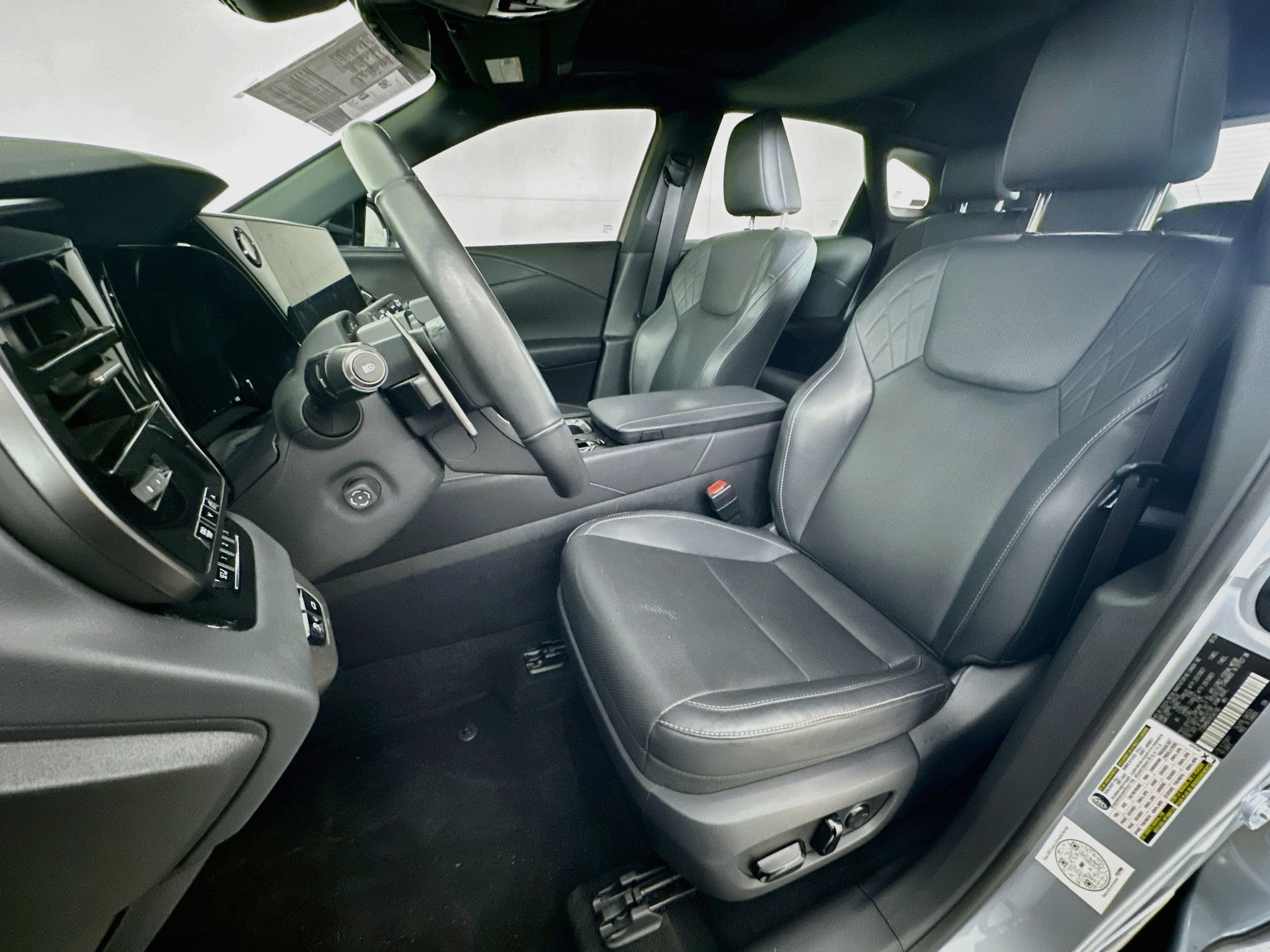 Used 2024 Lexus RX 350 Premium w/ Convenience Package FWD image 13