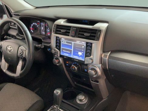 Certified 2021 Toyota 4Runner SR5 AWD/4WD image 34