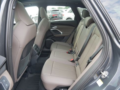 New 2025 Audi Q5 Premium Plus image 9