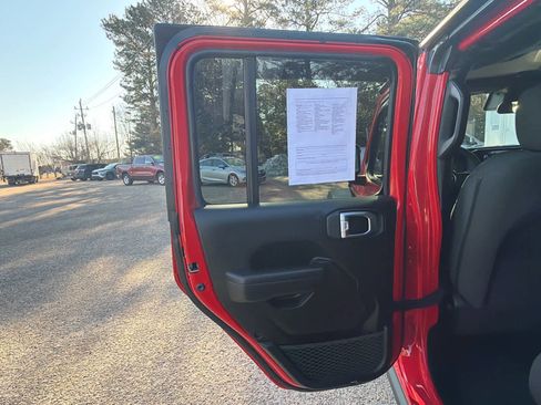 Used 2024 Jeep Wrangler Sport S image 31