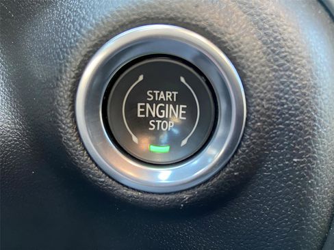 Used 2023 Chevrolet Silverado 1500 Custom image 28