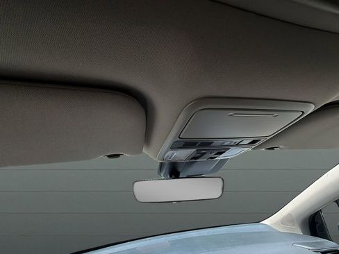 Used 2019 Honda Odyssey Touring image 21
