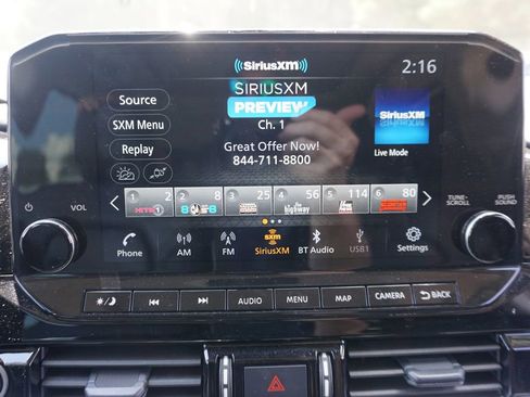 Used 2023 Nissan Pathfinder SL w/ SL Premium Package FWD image 11