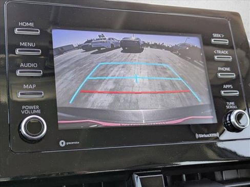 Used 2024 Toyota Camry SE image 13