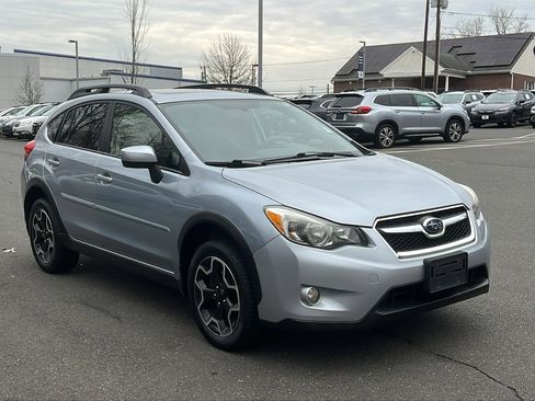 Used 2015 Subaru Crosstrek 2.0i Premium w/ Moonroof Package image 3