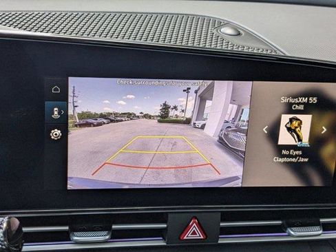 New 2024 Hyundai Elantra SEL image 22