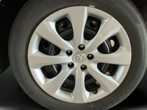 Used 2023 Toyota Corolla LE w/ Carpet Mat Package (TMS) FWD image 38