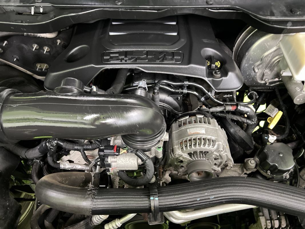 Used 2019 RAM 1500 Laramie AWD/4WD image 28