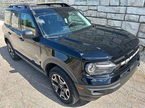 Used 2023 Ford Bronco Sport Outer Banks w/ Tech Package AWD/4WD image 7