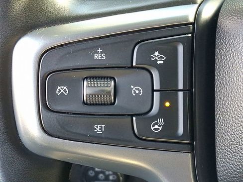 Used 2025 Chevrolet Silverado 3500 LTZ w/ LTZ Convenience Package image 25