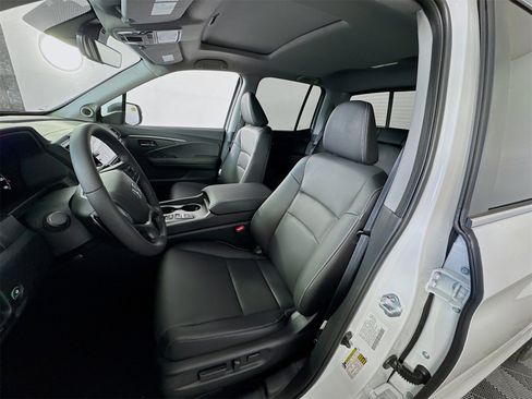 New 2025 Honda Ridgeline RTL image 11