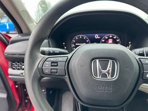 Certified 2023 Honda Accord EX image 31