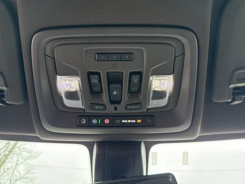 Used 2022 Chevrolet Silverado 1500 LTZ w/ LTZ Premium Package image 20