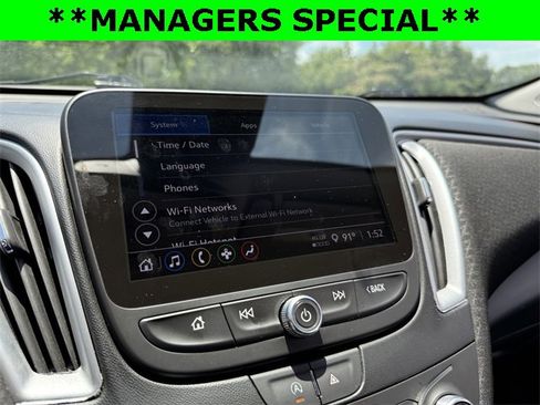 Used 2023 Chevrolet Malibu LT image 12