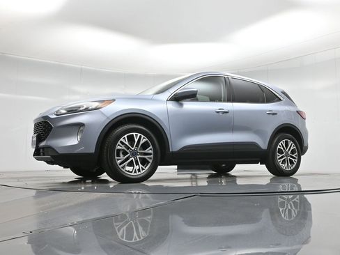 Certified 2022 Ford Escape SEL w/ Class II Trailer Tow Package image 8