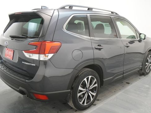Used 2023 Subaru Forester Limited w/ Popular Package #3 image 9