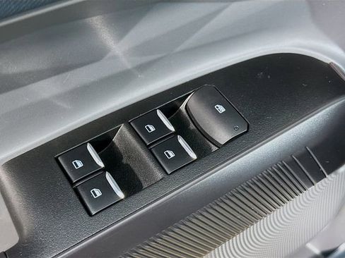 Certified 2025 Ford Maverick XL w/ Equipment Group 101A image 20