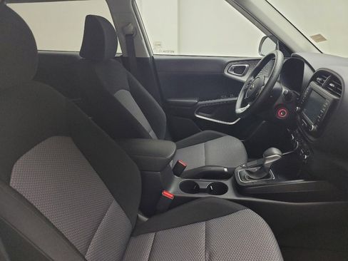 Used 2021 Kia Soul LX FWD image 21